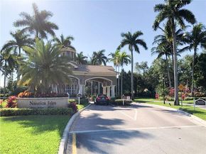 5463 Queenship Court, Greenacres FL 33463