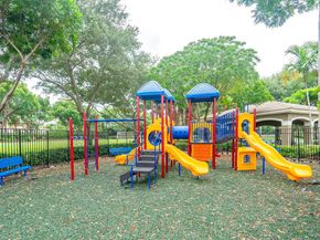5463 Queenship Court, Greenacres FL 33463