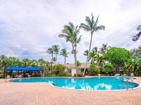 5463 Queenship Court, Greenacres FL 33463