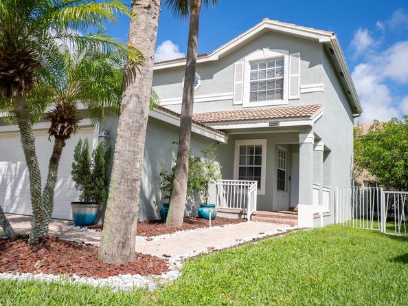 5463 Queenship Court, Greenacres FL 33463