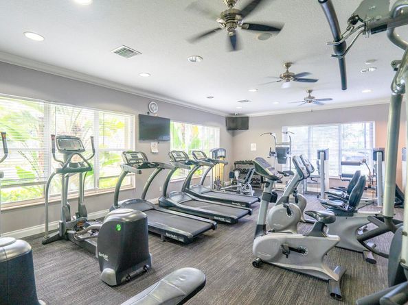 5463 Queenship Court, Greenacres FL 33463