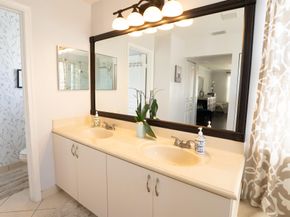 5463 Queenship Court, Greenacres FL 33463
