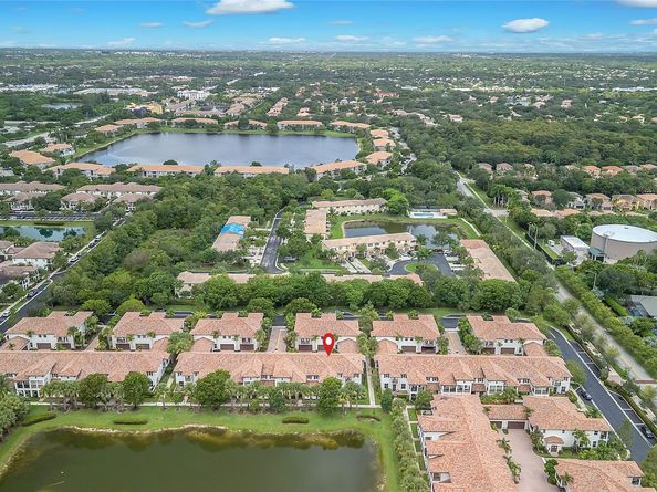 4758 Sierra Ln, Coconut Creek FL 33073