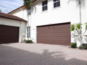 4758 Sierra Ln, Coconut Creek FL 33073