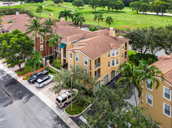 11720 Saint Andrews Place 308, Wellington FL 33414