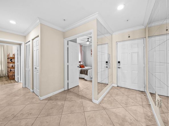 11720 Saint Andrews Place 308, Wellington FL 33414
