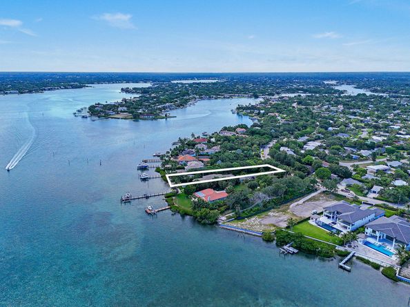 114 W Riverside Drive, Jupiter FL 33469