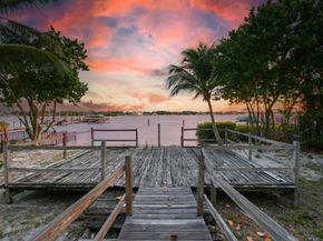 114 W Riverside Drive, Jupiter FL 33469