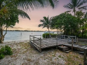 114 W Riverside Drive, Jupiter FL 33469