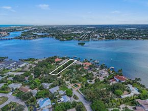 114 W Riverside Drive, Jupiter FL 33469