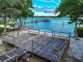 114 W Riverside Drive, Jupiter FL 33469