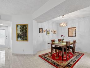 3810 Via Poinciana 206, Lake Worth FL 33467