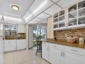 3810 Via Poinciana 206, Lake Worth FL 33467