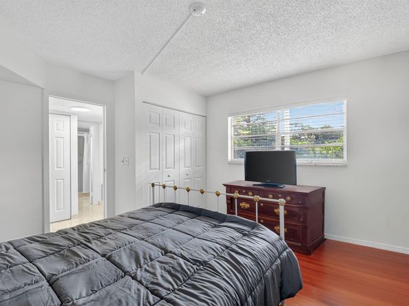 3810 Via Poinciana 206, Lake Worth FL 33467
