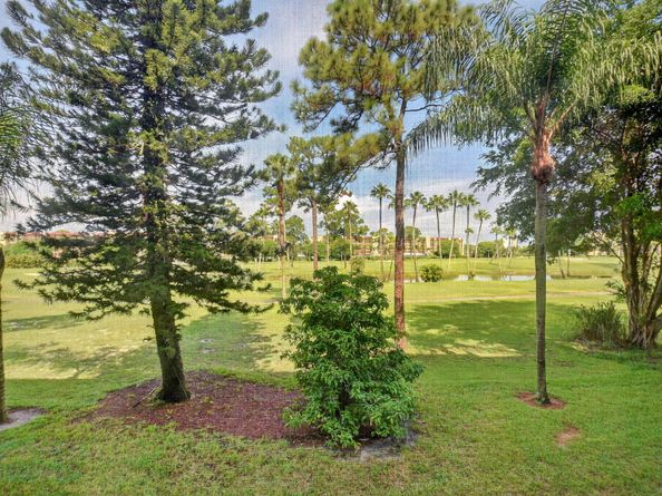 3810 Via Poinciana 206, Lake Worth FL 33467