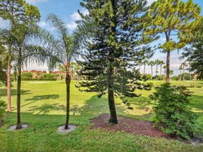 3810 Via Poinciana 206, Lake Worth FL 33467