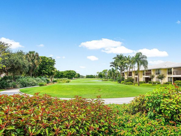 3709 Quail Ridge Drive Bobwhite B, Boynton Beach FL 33436