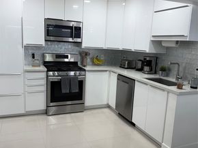 823 N 20th Ct, Hollywood FL 33020