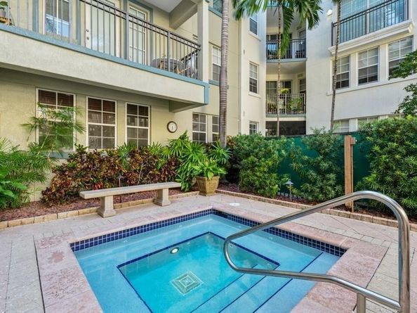 533 NE 3rd Ave 551, Fort Lauderdale FL 33301