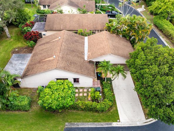2216 Seagrape Circle, Coconut Creek FL 33066