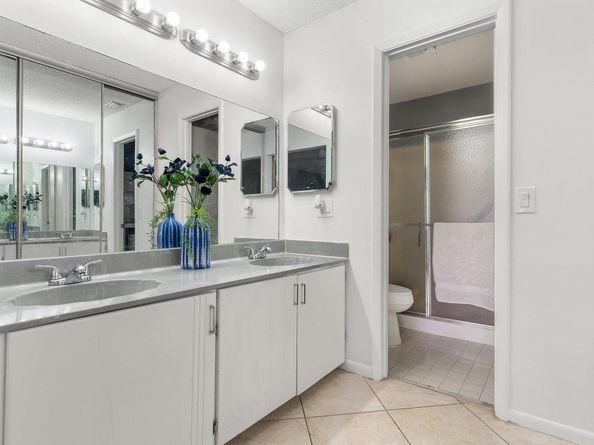 2216 Seagrape Circle, Coconut Creek FL 33066
