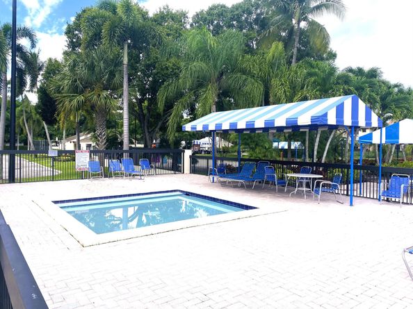 2216 Seagrape Circle, Coconut Creek FL 33066