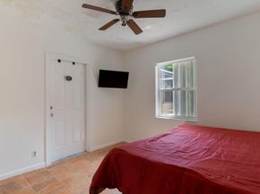 1002 W Broome Street, Lantana FL 33462