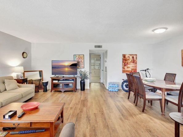170 High Point Terrace E Apt B, Delray Beach FL 33445