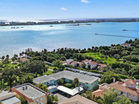 421 S Lakeside Drive 7, Lake Worth Beach FL 33460