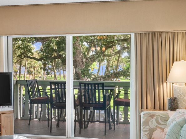 421 S Lakeside Drive 7, Lake Worth Beach FL 33460