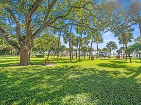 421 S Lakeside Drive 7, Lake Worth Beach FL 33460
