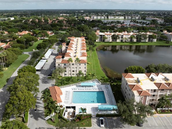 6222 Pointe Regal Circle, Delray Beach FL 33484