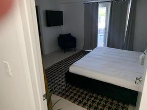 1740 SE 7th Street, Fort Lauderdale FL 33301