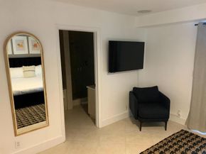 1740 SE 7th Street, Fort Lauderdale FL 33301