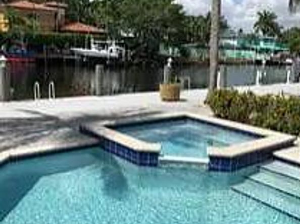 1740 SE 7th Street, Fort Lauderdale FL 33301