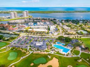 1950 Portage Landing N, North Palm Beach FL 33408