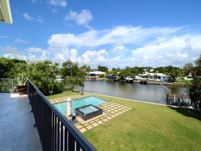 1950 Portage Landing N, North Palm Beach FL 33408
