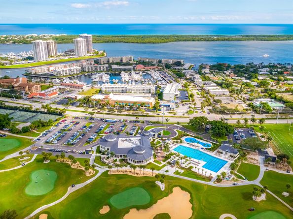 1950 Portage Landing N, North Palm Beach FL 33408