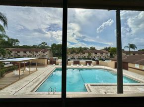 2502 Lakeview Circle, Royal Palm Beach FL 33411