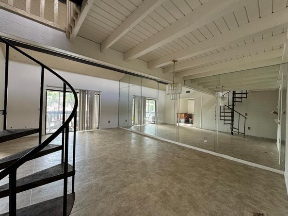 2502 Lakeview Circle, Royal Palm Beach FL 33411