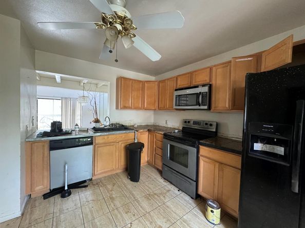 2502 Lakeview Circle, Royal Palm Beach FL 33411