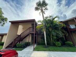 2502 Lakeview Circle, Royal Palm Beach FL 33411