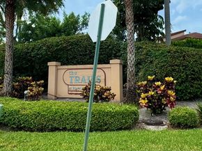 2502 Lakeview Circle, Royal Palm Beach FL 33411