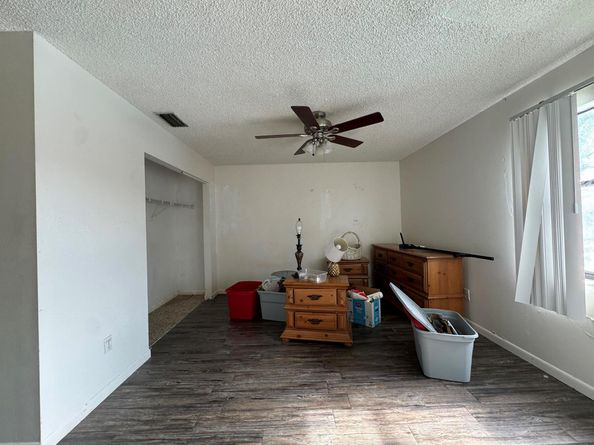 2502 Lakeview Circle, Royal Palm Beach FL 33411