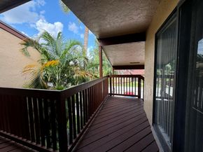 2502 Lakeview Circle, Royal Palm Beach FL 33411