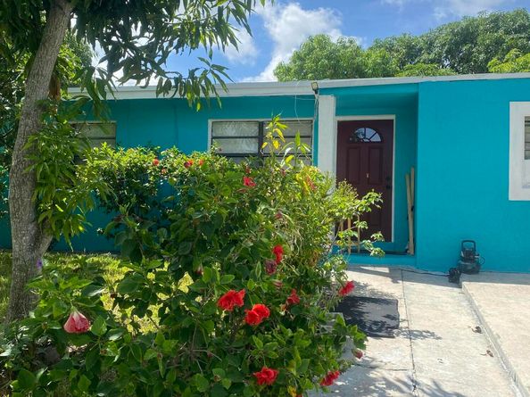 200 Ficus Tree Drive, Lake Worth FL 33462