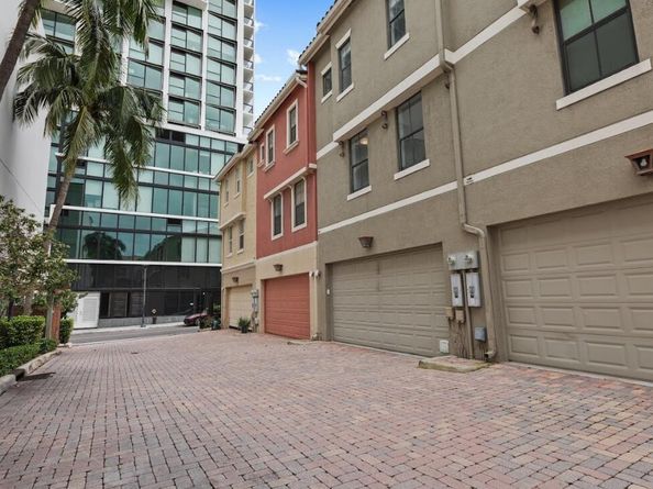 695 Hibiscus Street, West Palm Beach FL 33401