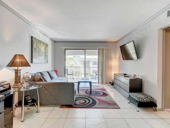170 Cypress Club Drive 734, Pompano Beach FL 33060