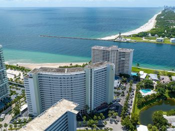 2000 S Ocean Dr