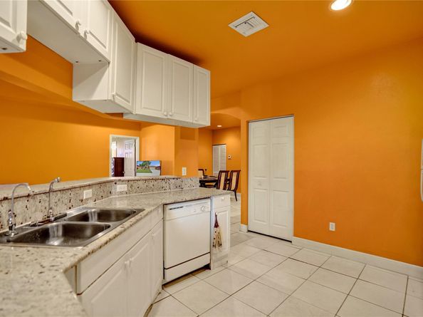 3020 NW 10th Ct, Fort Lauderdale FL 33311